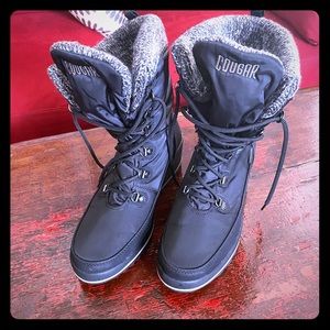 Cougar, black winter boots